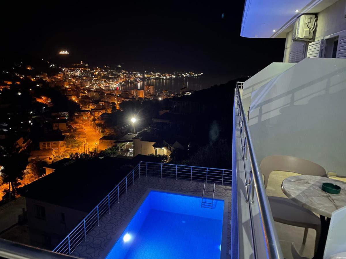 Vitamin Sea Sarandë Eksteriør billede