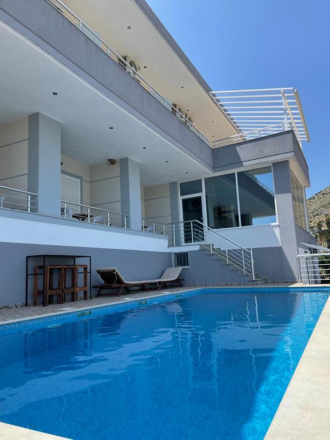 Vitamin Sea Sarandë Eksteriør billede